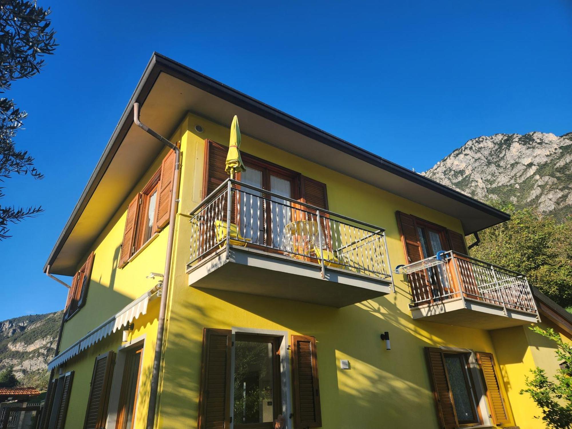 Apartment L'Ulivo Lake View In Private Street Lierna Exterior foto